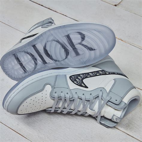 where can i buy air dior|nike dior retail price.